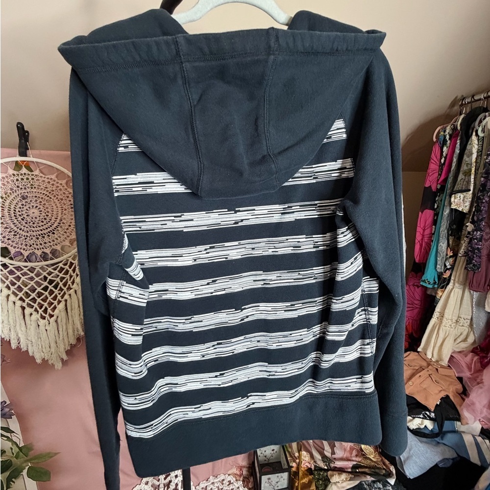 Nike Black and White Zip-Up Hoodie Size XL - Picture 9 of 10